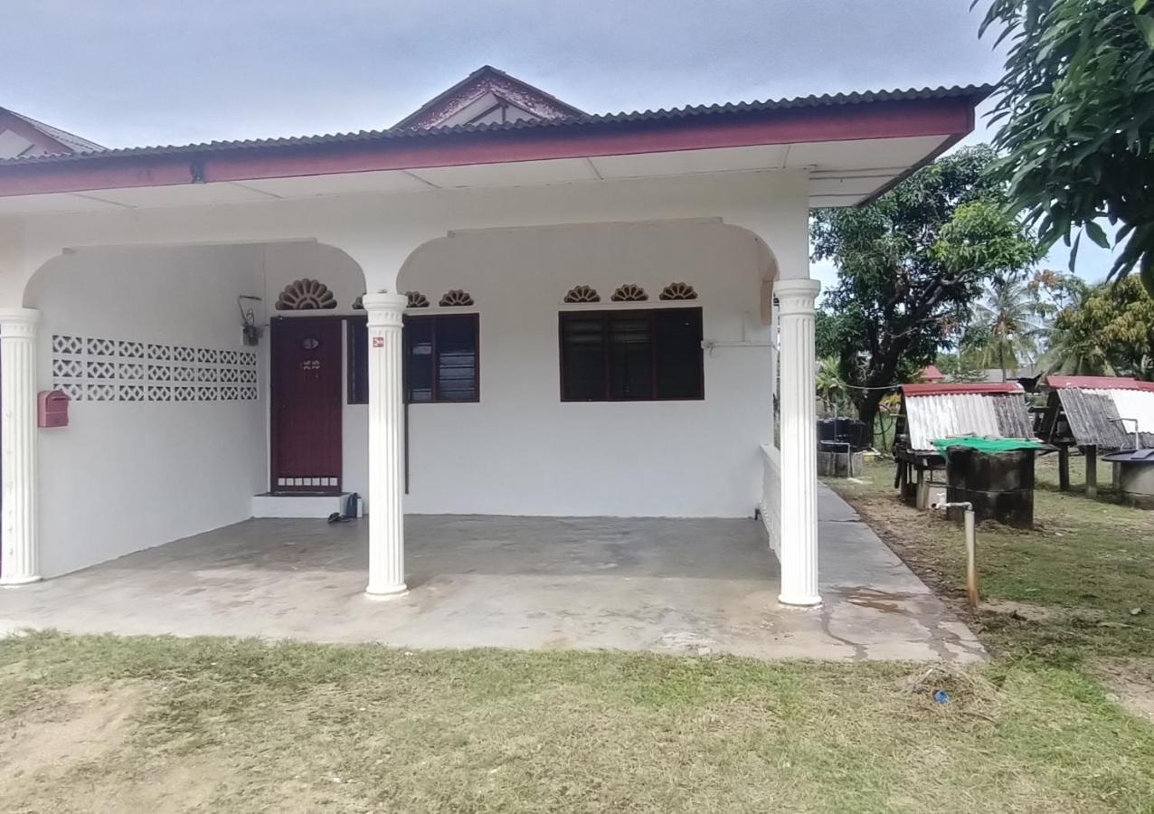 Rayyan Homestay Cherang Ruku المظهر الخارجي الصورة